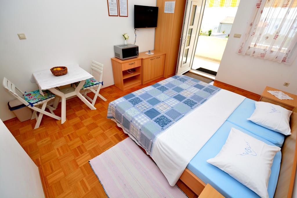 Apartments Andreja Kožino エクステリア 写真
